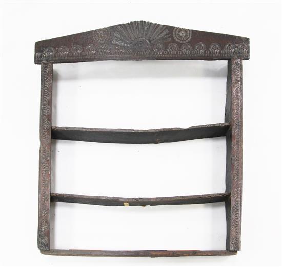 An 18th century carved oak plate rack, W.3ft 6in.